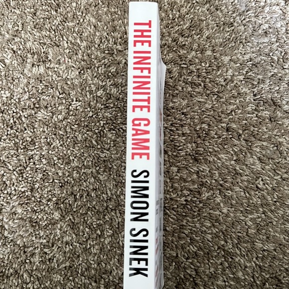 The Infinite Game by Simon Sinek a business and management self help book - Picture 2 of 3